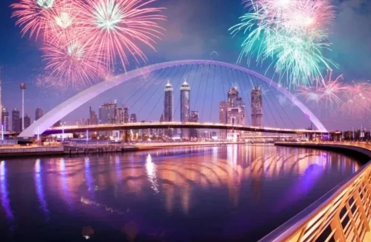 Фейерверк на пляже Джумейра. Фото: Visit Dubai