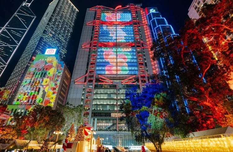 Световое шоу станет кульминацией новогоднего тожества в Гонконге. Фото: Управление по туризму Гонконга